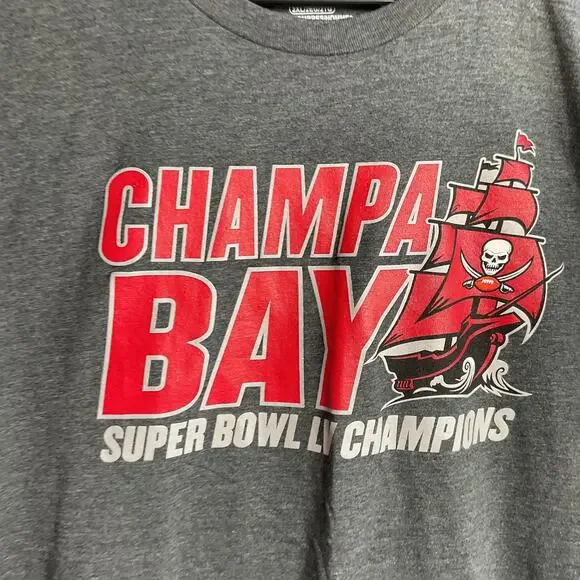 Fanatics Mens Champa Bay Super Bowl LV Champions Graphic Tee Grey 2XL - Picture 3 of 9